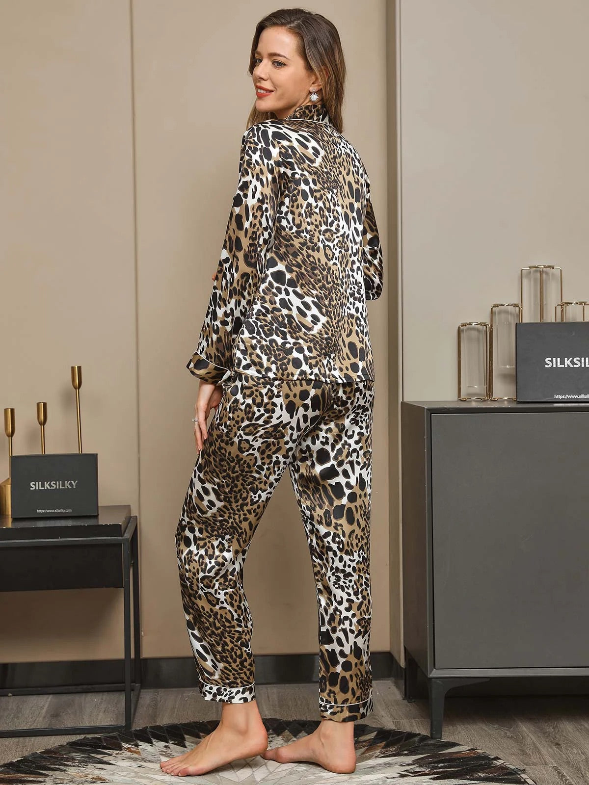 Leopard Pattern Printed Pure Silk Pajamas Set